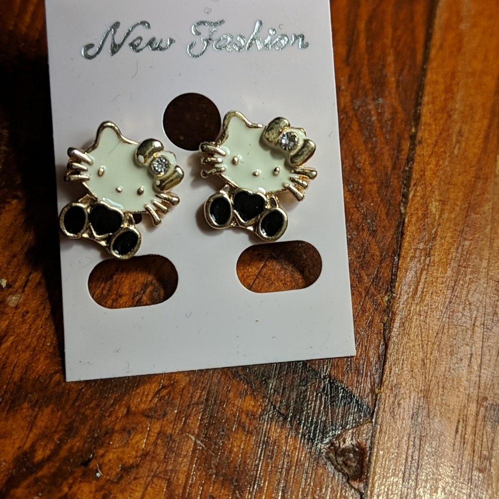 Hello Kitty earrings